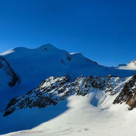 Haus Maria 아파트