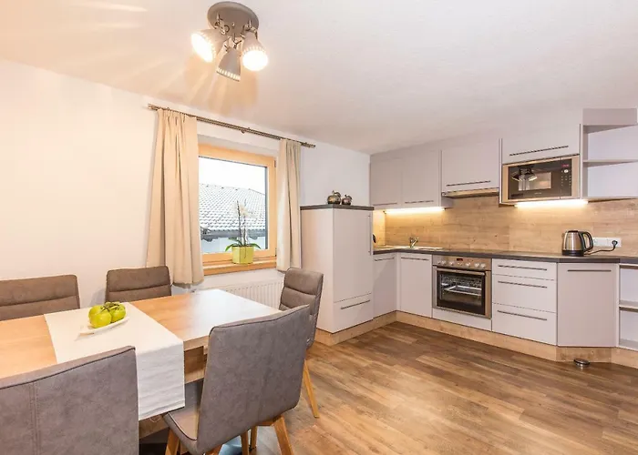 Haus Maria Apartman Huben